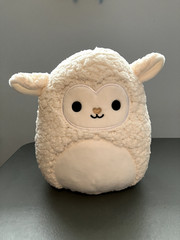 Squishmallow Sophie the Lamb 8″ Plush Kellytoy Cracker Barrel Exclusive 2021