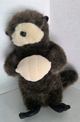 ACMI Sugarloaf Creations Sea Otter Plush Holding Seashell Brown Stuffed Toy