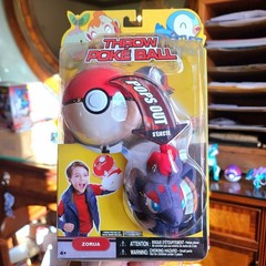 Pokemon Black & White ZORUA Throw Poke Ball 2011 JAKKS Pacific NEW