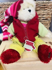 Trade Secret Barrett The Stuffed Bear Kid’s 18″ Plush Toy Red/Green New Vintage!