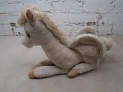 California Stuffed Toys Pegasus Plush White Wings Horse Eyelashes 16” Vtg RARE