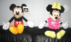 NEW 22 in. MINNIE MOUSE PINK DRESS DISNEY STUFFED ANIMAL NICE $40 at MACY’S