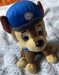 Paw Patrol Chase in Signature Police Officer Uniform for Ages 1 and Up 6″ Gund