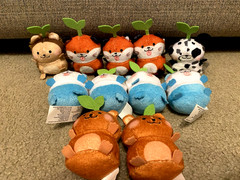 LOT OF 11 SAKUTIES MINI COLLECTIBLE 4″ PLUSH STUFFED ANIMALS GROW A SMILE TOYS