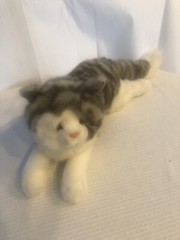 Douglas The Cuddle Toy Smokey The gray Tabby Cat stuffed animal plush 283