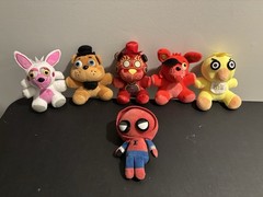 Five Nights At Freddy’s FNAF Livewire Freddy Funko Plush Plus 4 Unbranded Bonus