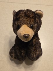 The Petting Zoo Plush 8″ Brown Bear