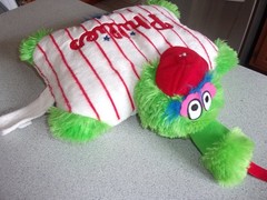 2009 MLB Philadelphia Phillies Phanatic 16″ Pillow Pet Pets