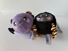 NWT CLAIRE’S EXCLUSIVE SQUEEZAMALS HALLOWEEN SPIDER And BAT