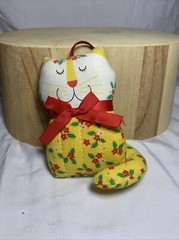 Smiling Cat Small Plush Stuffed Animal Vintage Yellow With Flowers Red Ribbon