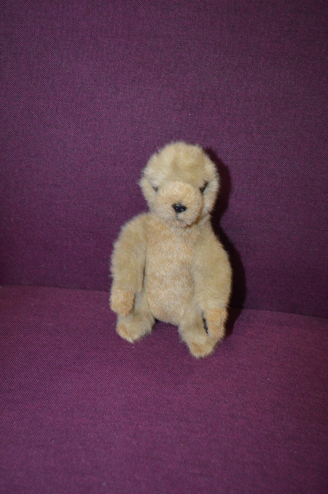 Meerkat 8″ Stuffed Animal UK Suma Collection P8
