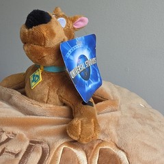 Universal Studios Scooby-Doo Plush Hamburger Pillow Large 24-36 in w/ Tag 2000