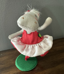 Annalee 12 Days of Christmas 7.5″ Nine Ladies Dancing Hippo 2013
