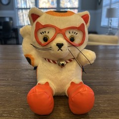 Maneki-Neko Super Lucky Cat Soft Plush Stuffed Toy 9 In. Beckoning Fortune Cat