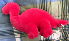 1984 Vintage Manhattan Toy Company BRONTOSAURUS DINOSAUR Red Velour Plush 17”