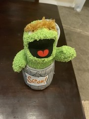 Kohl’s Cares – Sesame Street – Oscar the Grouch 10″ Plush Collectible, Exclusive