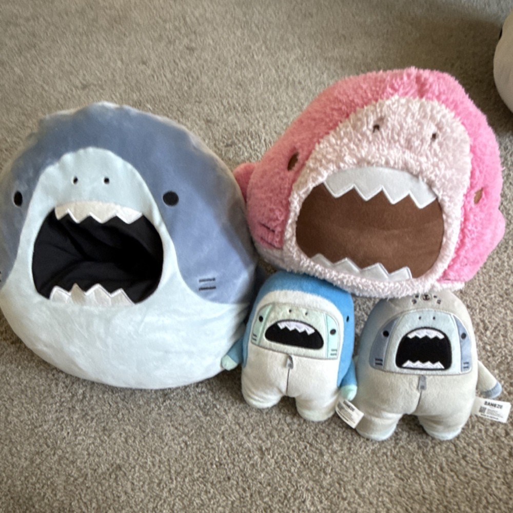 Clever Idiots SAMEZU Shark Plush Set of 4 Small Blue Pink Gray White