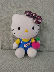 Hello Kitty Kitten w/Apple Plush 6″ White Multicolor Stuffed Animal 2014 Sanrio