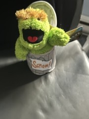 NWT Kohl’s Cares Sesame Street Oscar the Grouch 10″ Plush Collectible, Exclusive