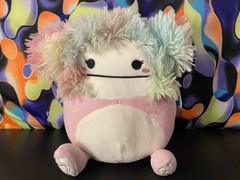 NWT Squishmallow 8″ Caparinne the Pink Rainbow Yeti Bigfoot HTF Kellytoy 2021