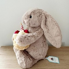 Cute Birthday Rabbit Plush Toy with Cupcake 21cm Super Soft Stuffed Animal Gift