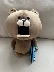 Round 1 Exclusive – Smore brown bear with fish standing plush toy
